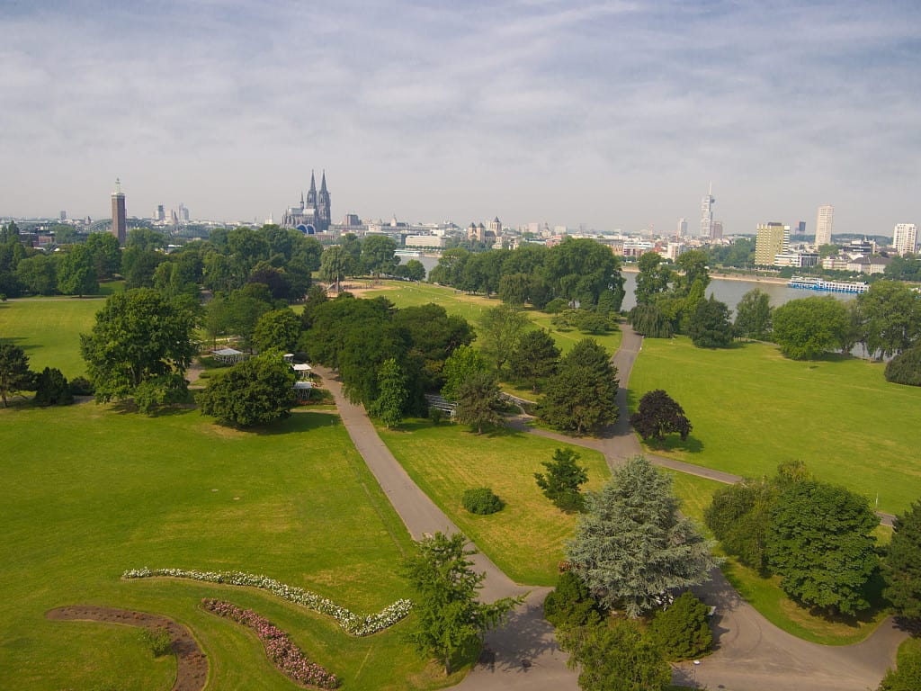 Kölner Skyline & Rheinpark